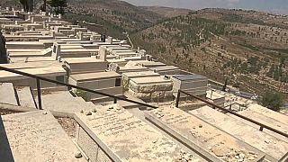 Weit unterhalb des Jerusalemer Hauptfriedhofs von Har Hamenuchot entsteht eine neue unterirdische Grabstätte