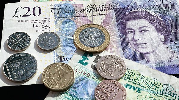 Brexit, Regno Unito stanzia 3.3 milioni di sterline per aiutare i britannici che vivono nella Ue Brexit, Regno Unito stanzia 3.3 milioni di sterline per aiutare i britannici che vivono nella Ue