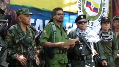 Regresso às armas das FARC ameaçam paz na Colômbia