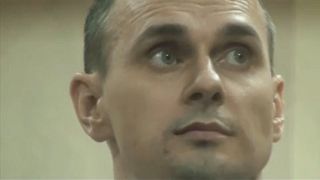 Mosca: liberato il regista ucraino Sentsov