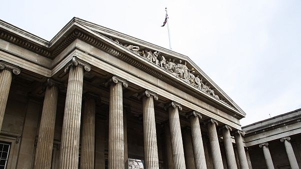 ABD işgali sırasında Irak'tan kaçırılan 156 tarihi eseri British Museum iade etti ABD işgali sırasında Irak'tan kaçırılan 156 tarihi eseri British Museum iade etti