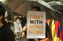 Tibeti menekültek tüntettek Hongkong mellett