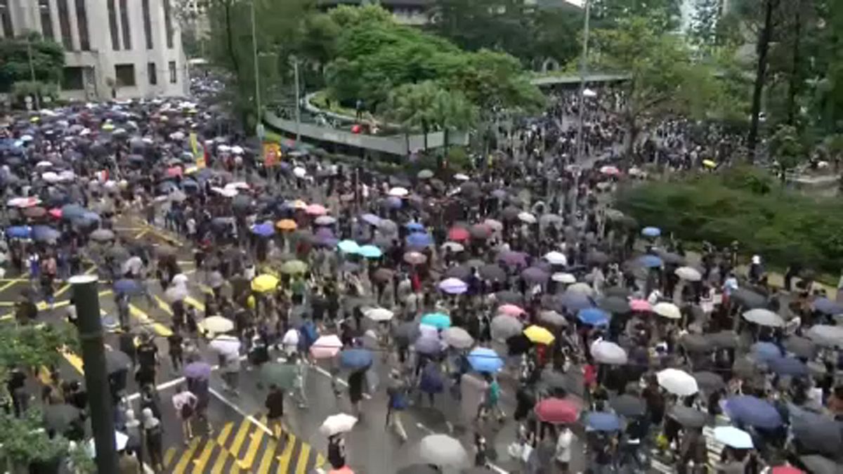 Mégis tüntettek Hongkongban