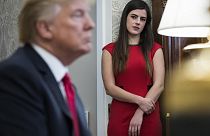 'Trump'a kızlarından daha yakınım' diyen kişisel yardımcısı Beyaz Saray'dan atıldı