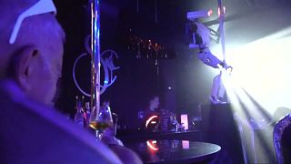 Sexy Roboter im Nachtclub