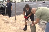 أمريكيون في ولاية فلوريدا يستعدون لمواجهة الإعصار دوريان