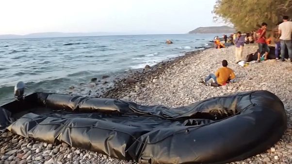 Lesbos: Griechische Regierung reagiert auf Flüchtlings-Tagesrekord Lesbos: Griechische Regierung reagiert auf Flüchtlings-Tagesrekord