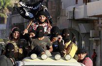 اعتقال أحد مسؤولي تنظيم الدولة الإسلامية في سوريا يشتبه بارتباطه باعتداءات باريس وبروكسل