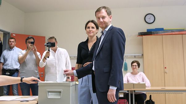Almanya’da koalisyonu sarsacak eyalet seçimleri: Brandenburg ve Saksonya'da seçmen sandığa gitti Almanya’da koalisyonu sarsacak eyalet seçimleri: Brandenburg ve Saksonya'da seçmen sandığa gitti