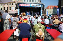يحضر المؤيدون حملة انتخابية لحزب "البديل لألمانيا" اليميني المتطرف قبل انتخابات ولاية ساكسونيا في دريسدن، ألمانيا، 25 أغسطس، 2019