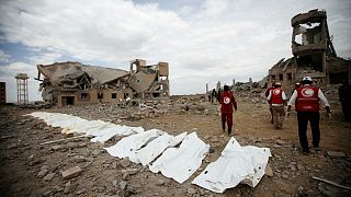 صلیب سرخ: در حمله ائتلاف به رهبری عربستان به زندانی در یمن بیش از ۱۰۰ نفر کشته شدند