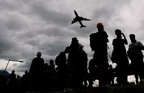 Hong Kong: manifestanti pro-democrazia di nuovo all'aeroporto