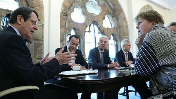 Νέες συναντήσεις Λουτ την Δευτέρα με Αναστασιάδη - Ακιντζί για το Κυπριακό Νέες συναντήσεις Λουτ την Δευτέρα με Αναστασιάδη - Ακιντζί για το Κυπριακό