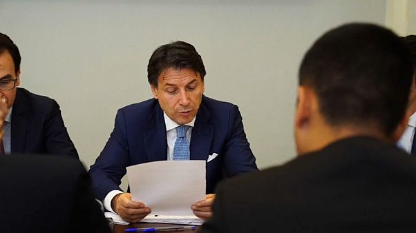Italia, Giuseppe Conte: "Nuovo Governo entro mercoledì" Italia, Giuseppe Conte: "Nuovo Governo entro mercoledì"