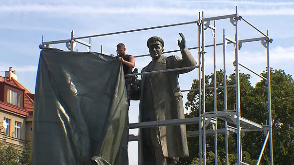 Prag streitet um Sowjetdenkmal Prag streitet um Sowjetdenkmal