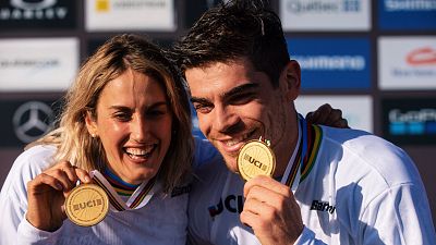 Campioni del mondo francesi: Myriam Nicole e Loic Bruni.