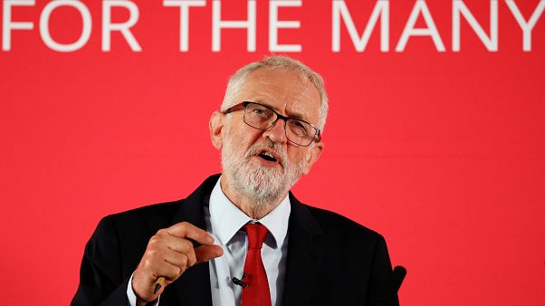 Corbyn'den anlaşmasız Brexit'e karşı erken seçim çağrısı Corbyn'den anlaşmasız Brexit'e karşı erken seçim çağrısı