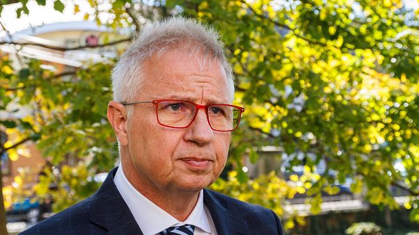 Trócsányi mégsem indul az EP szakbizottságának alelnöki posztjáért Trócsányi mégsem indul az EP szakbizottságának alelnöki posztjáért