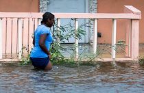 La furia dell'uragano Dorian si abbatte sulle Bahamas