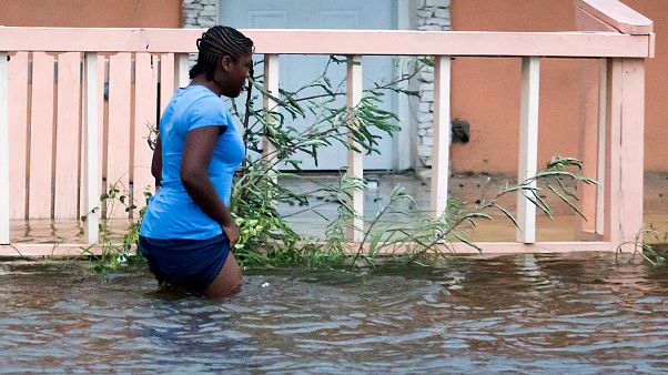 Aux Bahamas, l'ouragan Dorian laisse des traces dévastatrices dans son sillage Aux Bahamas, l'ouragan Dorian laisse des traces dévastatrices dans son sillage