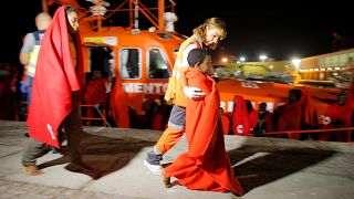 España: Salvamento Marítimo rescata a casi 200 migrantes del Estrecho de Gibraltar