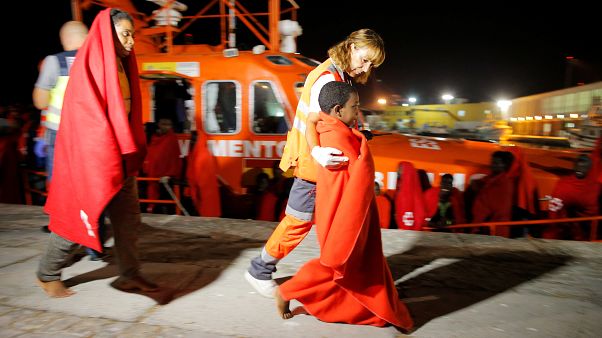 España: Salvamento Marítimo rescata a casi 200 migrantes del Estrecho de Gibraltar España: Salvamento Marítimo rescata a casi 200 migrantes del Estrecho de Gibraltar