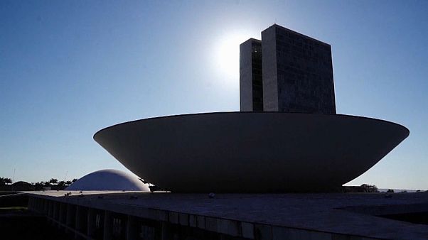 Acordo ortográfico debatido no Brasil Acordo ortográfico debatido no Brasil
