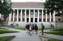 أمريكا تسمح بدخول طالب فلسطيني ألغت تأشيرته بسبب أراء أصدقائه على مواقع التواصل