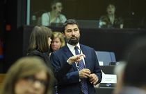 Visszaléptették Hidvéghit a DK szerint