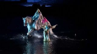 185 actors, stunt performers, acrobats and horsemen perform in the show