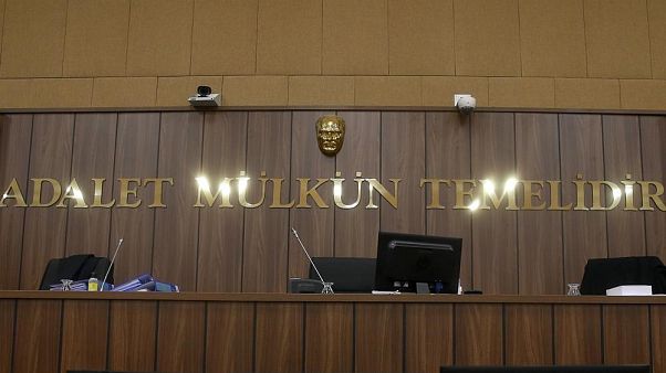 Görevden uzaklaştırılan 41 belediye başkanına 237 yıl hapis cezası Görevden uzaklaştırılan 41 belediye başkanına 237 yıl hapis cezası