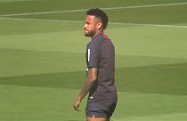 نيمار يفشل في العودة إلى برشلونة