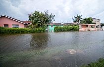 Előtte-utána képek a Bahamákon pusztító hurrikán nagyságáról