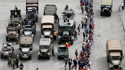 ویدئو؛ رژه خودروهای زرهی قدیمی در بروکسل