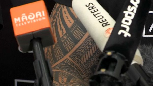 Jogadores aconselhados a cobrir tatuagens no Japão Jogadores aconselhados a cobrir tatuagens no Japão