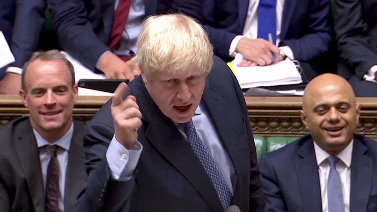 Boris Johnson reta a la oposición a solucionar sus diferencias en las urnas