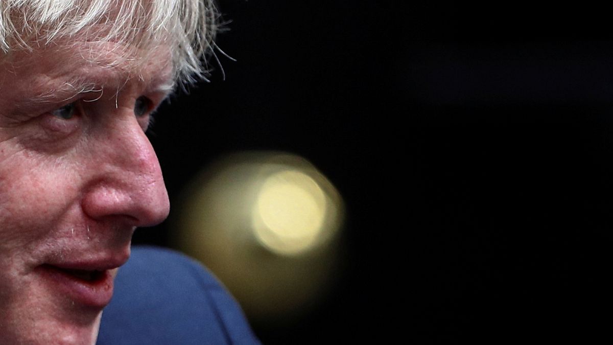Boris Johnson a Downing Streeten, szeptember 4-én