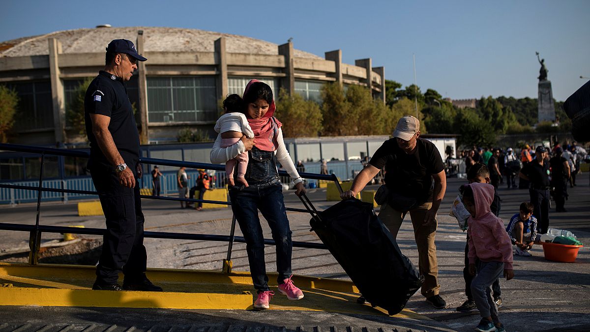 Средиземноморские мигранты: где и как их принимают?