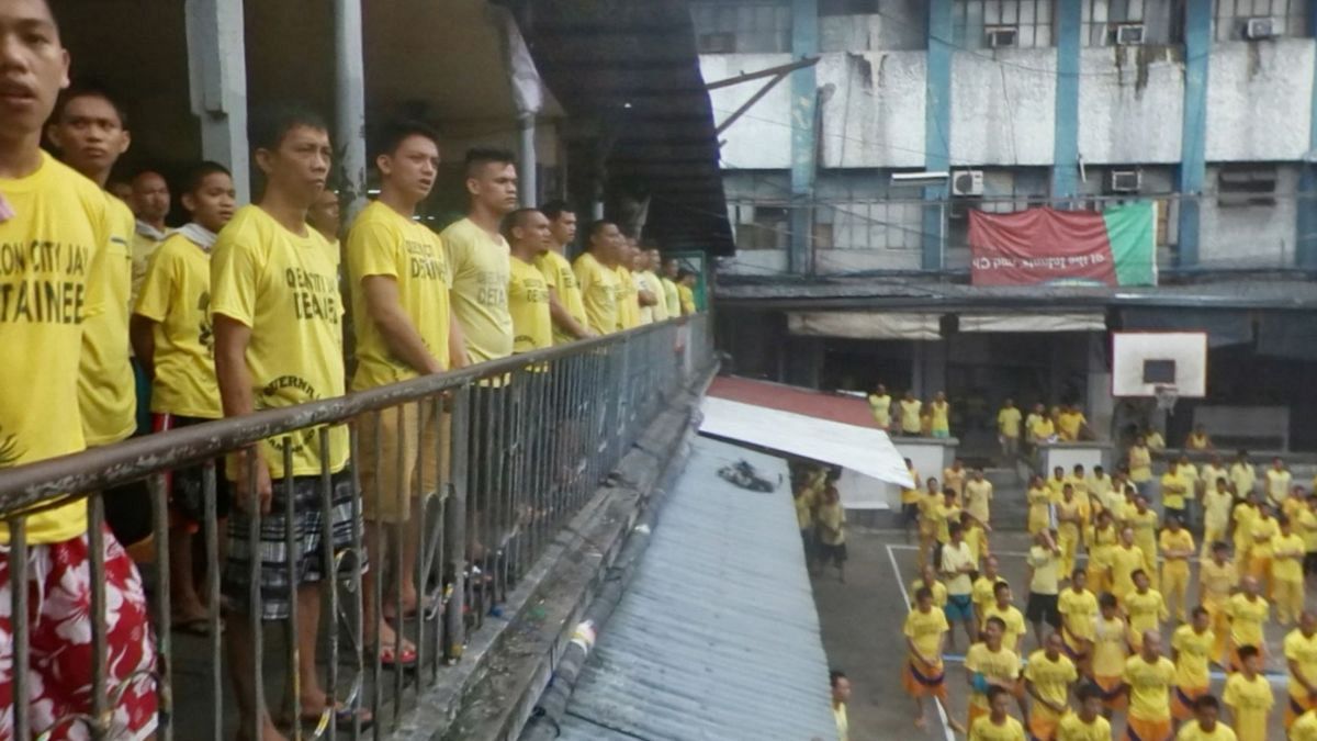 دوترته برای تحویل صدها زندانی آزاد شده در فیلیپین جایزه تعیین کرد
