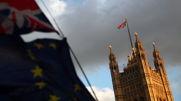 İngiltere Parlamentosu anlaşmasız Brexit ve erken seçime 'hayır' dedi İngiltere Parlamentosu anlaşmasız Brexit ve erken seçime 'hayır' dedi