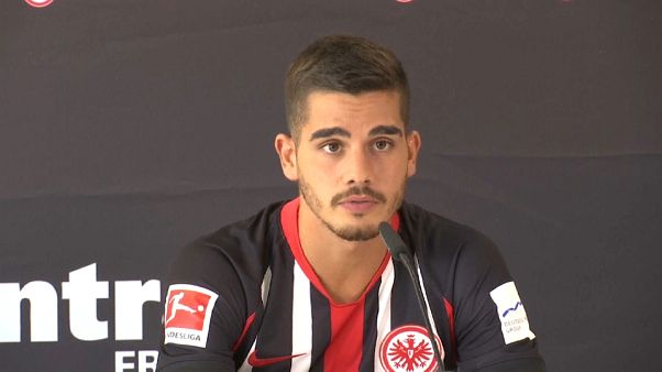 André Silva apresentado no Eintracht Frankfurt André Silva apresentado no Eintracht Frankfurt