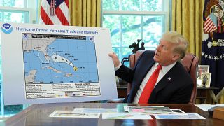 الرئيس الامريكي دونالد ترامب يتحدث عن مسار إعصار دوريان