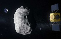 Ilustración de la nave HERA investigando el impacto