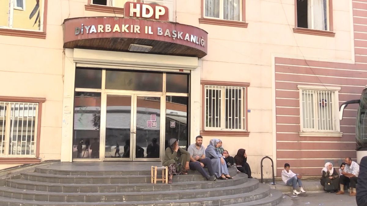 Diyarbakır'daki ailelerin eylemlerinde taraflar ne diyor?