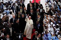 El Papa es recibido en el pabellón de Maxaquene en Maputo