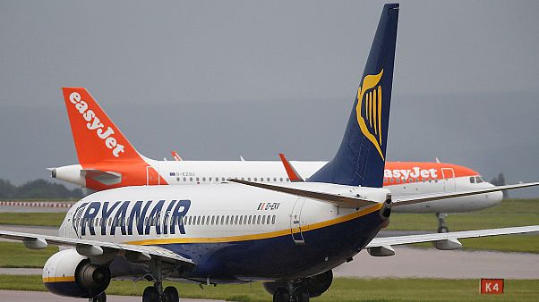 Az easyJet egyik gépe Manchesterben Az easyJet egyik gépe Manchesterben