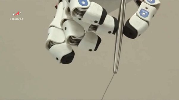Hindistan'da uzaktan kalp operasyonu: 32 km mesafedeki cerrah bir robot sayesinde ameliyat yaptı Hindistan'da uzaktan kalp operasyonu: 32 km mesafedeki cerrah bir robot sayesinde ameliyat yaptı