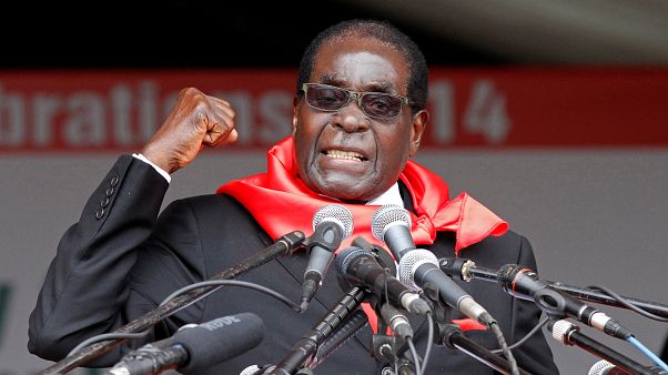 Mugabe bei Feierlichkeiten zu seinem 90. Geburtstag in Marondera, 2014 Mugabe bei Feierlichkeiten zu seinem 90. Geburtstag in Marondera, 2014
