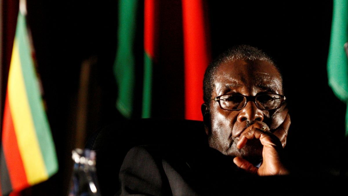 رابرت موگابه، رئیس جمهوری پیشین زیمبابوه در سن ۹۵ سالگی درگذشت