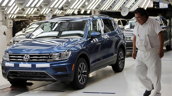 Reuters: Volkswagen yöneticisi Erdoğan'la görüştü, yatırım büyük ihtimal Türkiye'ye yapılacak Reuters: Volkswagen yöneticisi Erdoğan'la görüştü, yatırım büyük ihtimal Türkiye'ye yapılacak